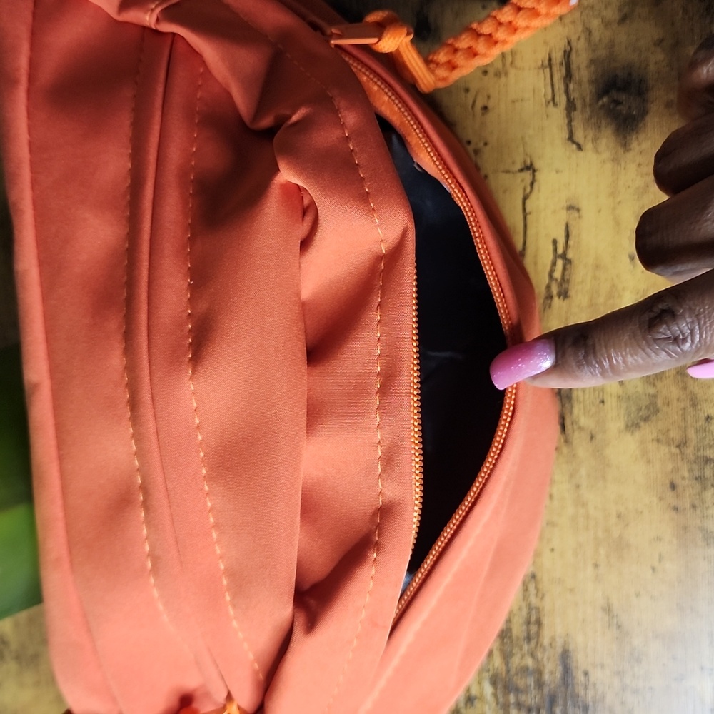 FannyPack/Slingback - Picture 4 of 5